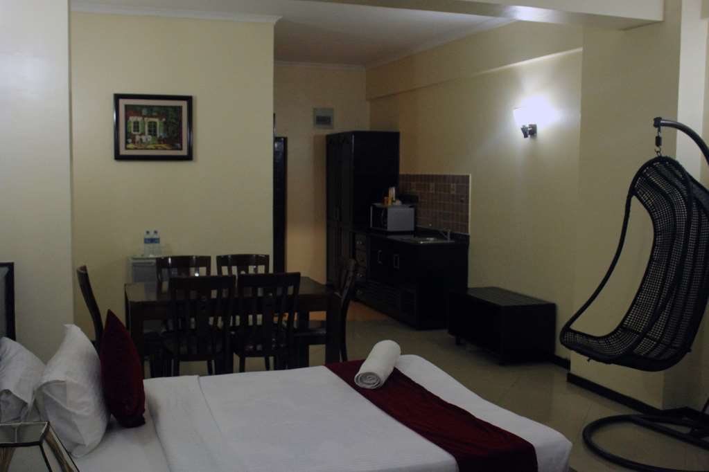 فندق دار السلامفي  فندق سافاير الغرفة الصورة